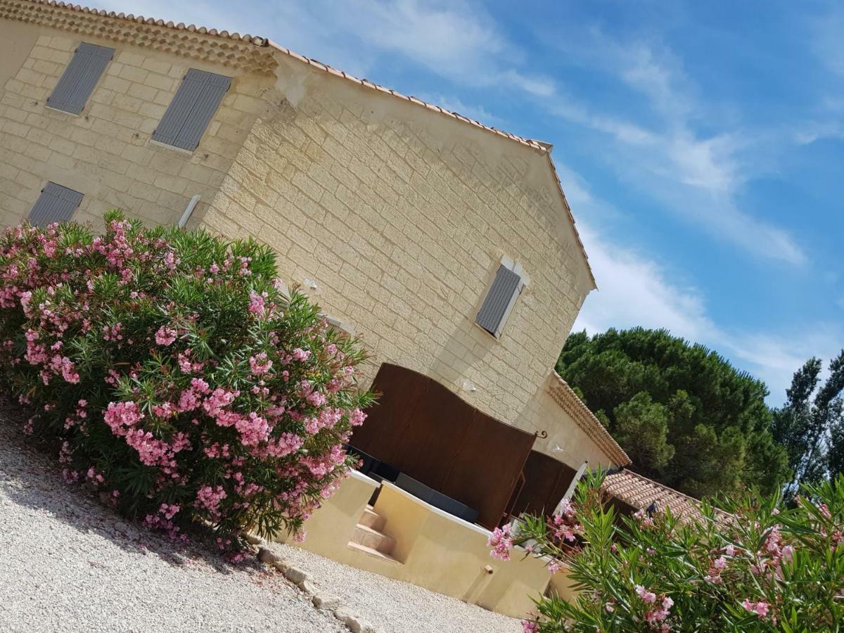 Le Mas De Guiguite Mezoargues Luaran gambar